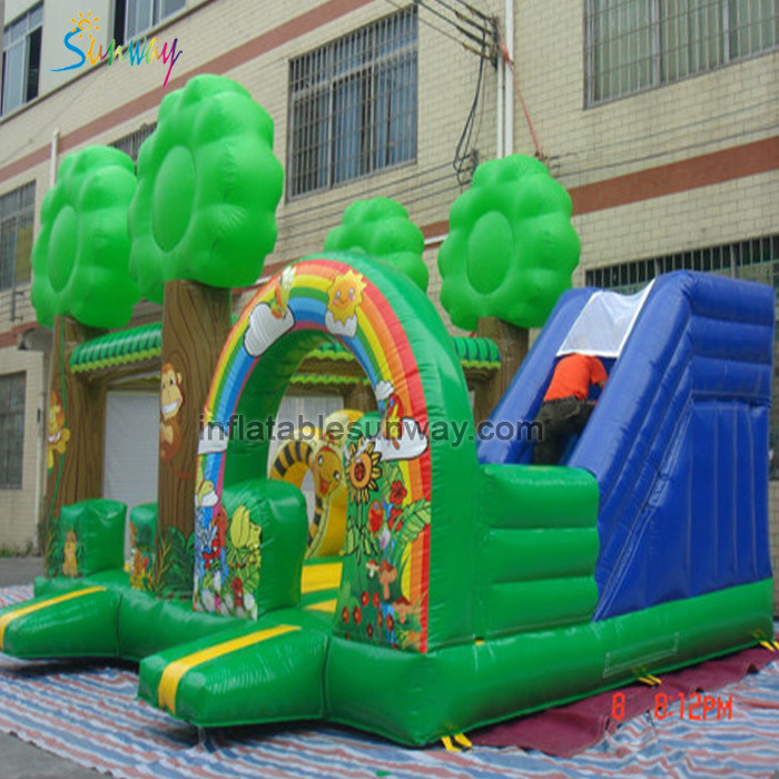 Inflatable jungle play station